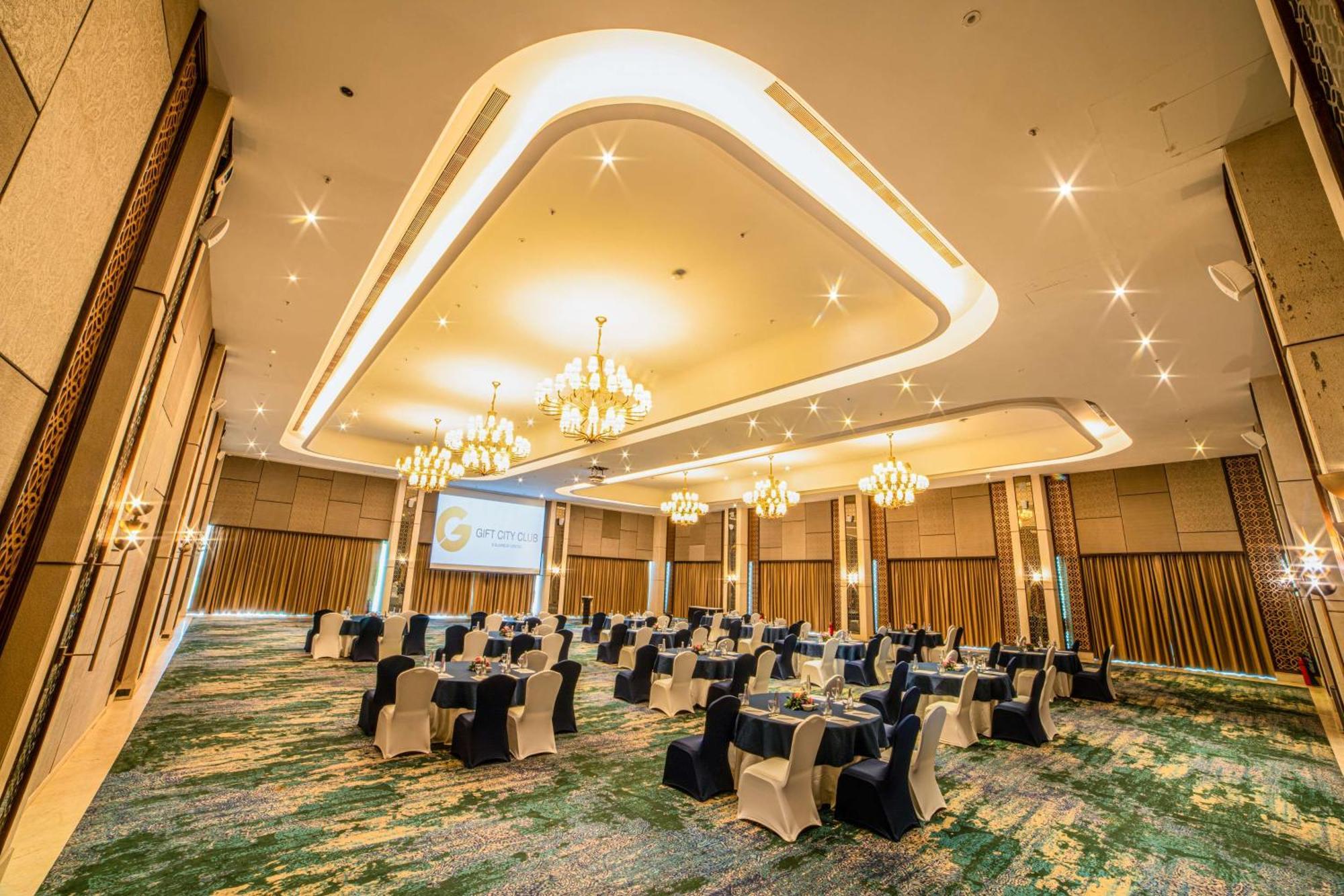 Gift City Club, A Member Of Radisson Individuals Gandhinagar Exterior photo