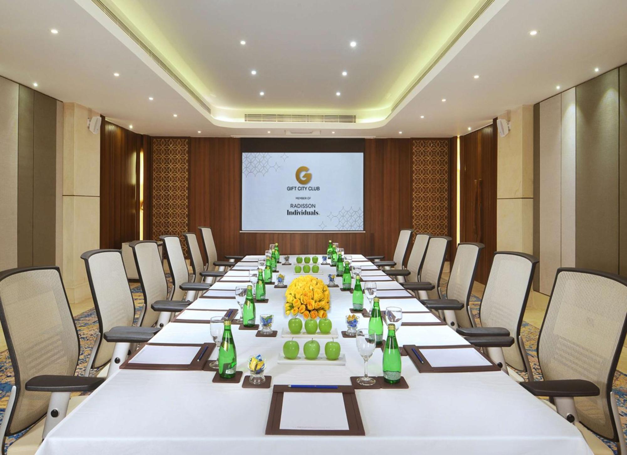 Gift City Club, A Member Of Radisson Individuals Gandhinagar Exterior photo